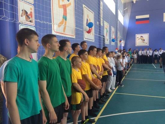 В честь юбилея Недорубова для волгоградских кадетов обновили спортзал