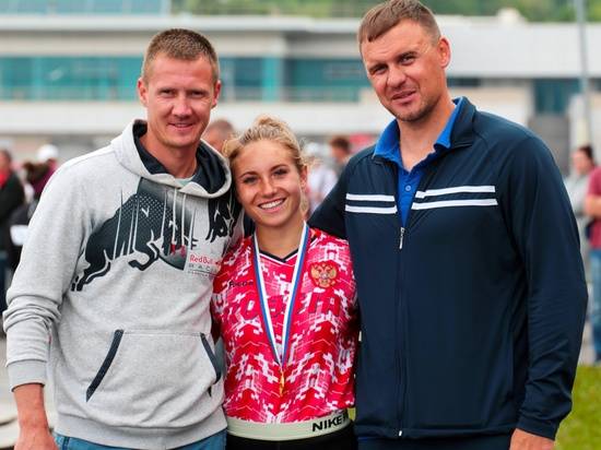 Волгоградская каноистка Дарья Гладкова завоевала три золота на юниорском первенстве страны по гребле