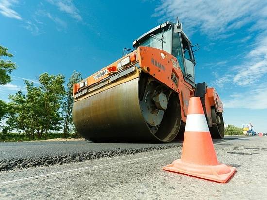 На участках между хуторами Бородино и Вертячий ремонт дорог завершат до 1 августа