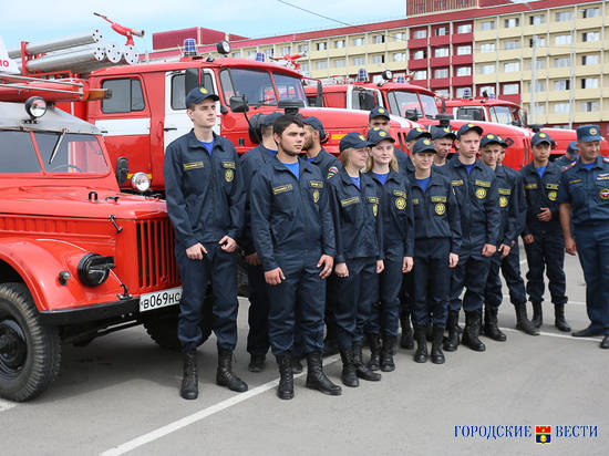 Спасатели региона получили 22 новые пожарные машины