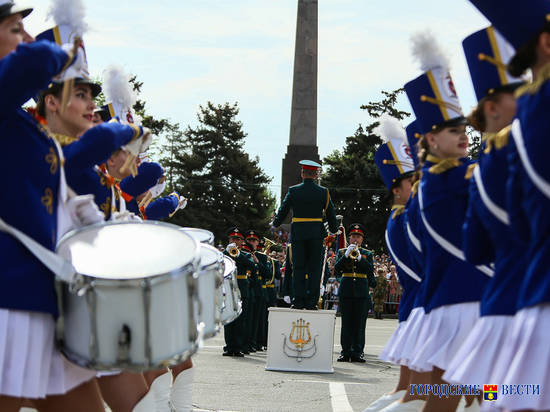 День России: главный праздник страны Волгоград отметит в движении
