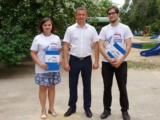 "Народный контроль" провел рейд по детским площадкам Волгограда