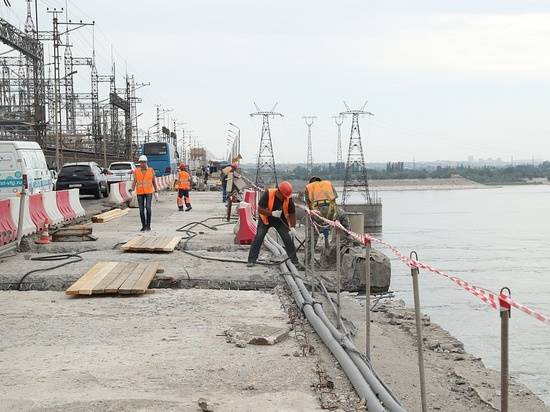 На Волжской ГЭС ремонтируют и укрепляют подмостовую часть
