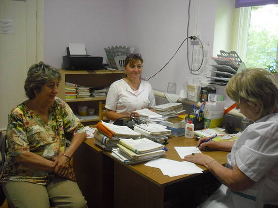 В Светлоярском районе врач и волонтеры привезли «Добро в село»