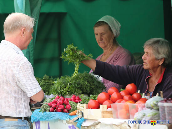 На Центральном рынке для дачников создали все условия для торговли