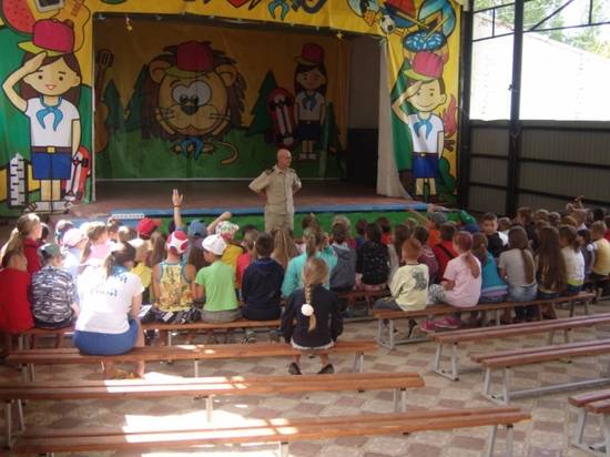Госинспекторы ГИМС продолжают профилактическую работу в летних детских лагерях