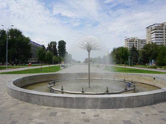 День города главная площадь Волжского встречает обновленной
