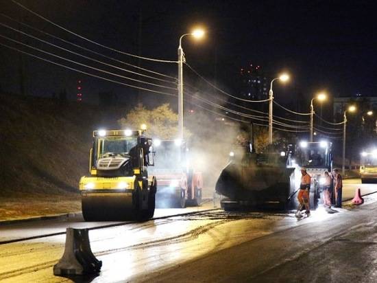 Завершается ремонт дороги на улице Неждановой в Ворошиловском районе