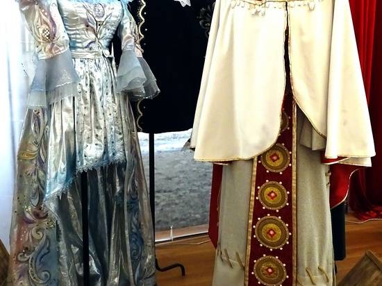 В Волгоградском краеведческом музее открывается выставка костюмов ТЮЗа