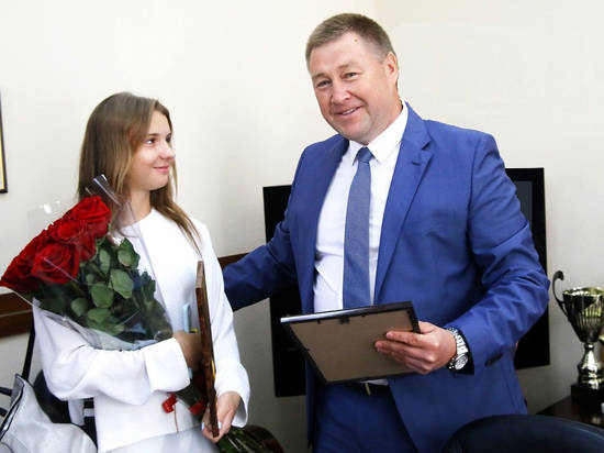Ульяна Клюева получила поздравления от председателя облспорткомитета