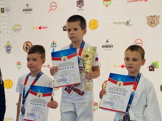 В Волгограде прошел IV межрегиональный турнир по рукопашному бою, посвящённый солидарности в борьбе с терроризмом