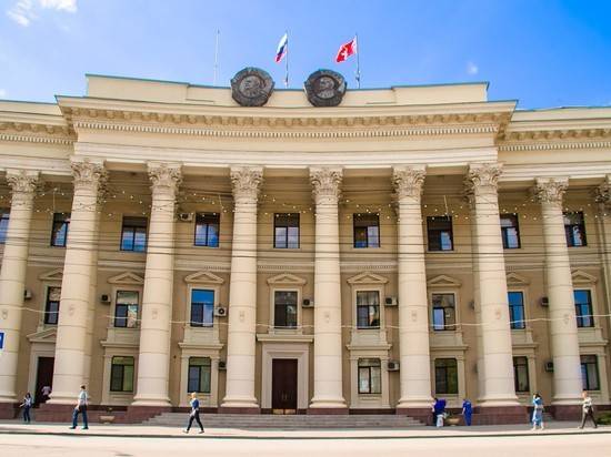 На роль главы фракции волгоградской «Единой России» претендуют Владимир Ефимов и Михаил Струк