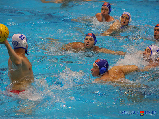 Волгоградские ватерполисты одержали пятую победу подряд