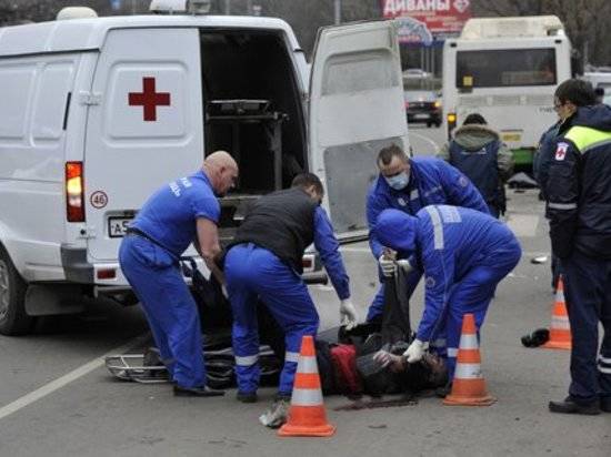 Под Волгоградом водитель сбил пешехода и умчался прочь