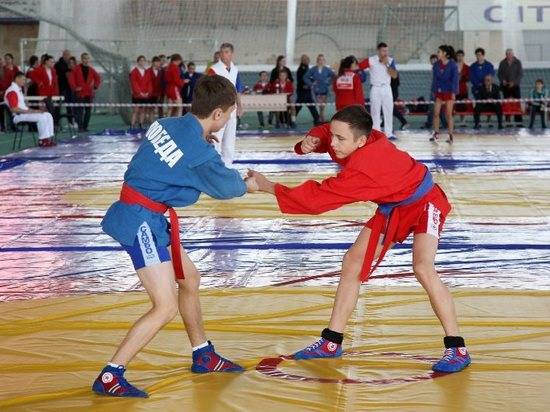 Волгоградских школьников приобщают к самбо