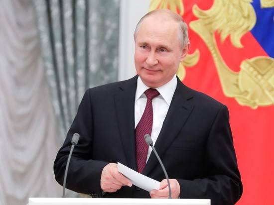 Президент РФ отметил высокими наградами двух волгоградцев