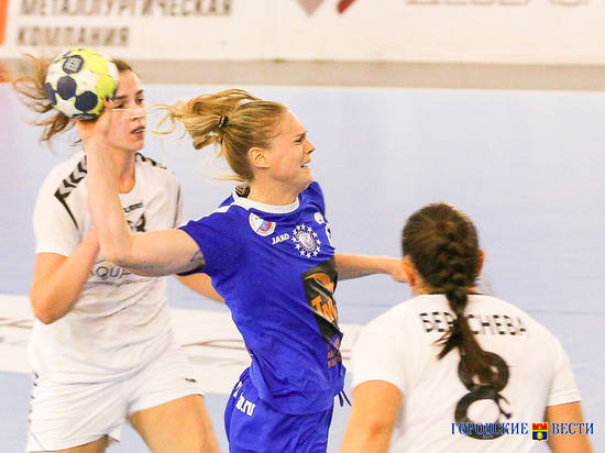 Гандболистки волгоградского «Динамо» переиграли ижевский «Университет»