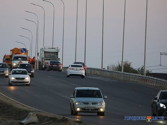 В Советском районе Волгограда начали строить четырехполосную магистраль к "Акварели"