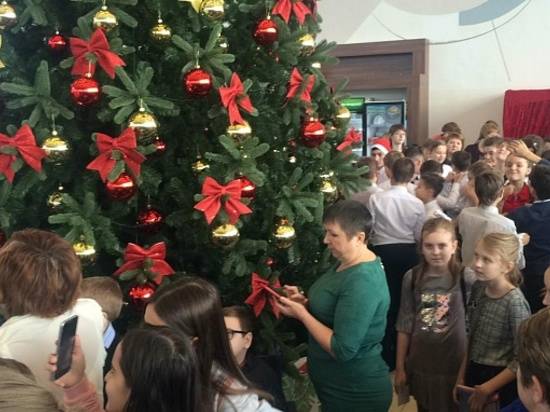 Две тысячи школьников Волгоградской области примут участие в губернаторских елках