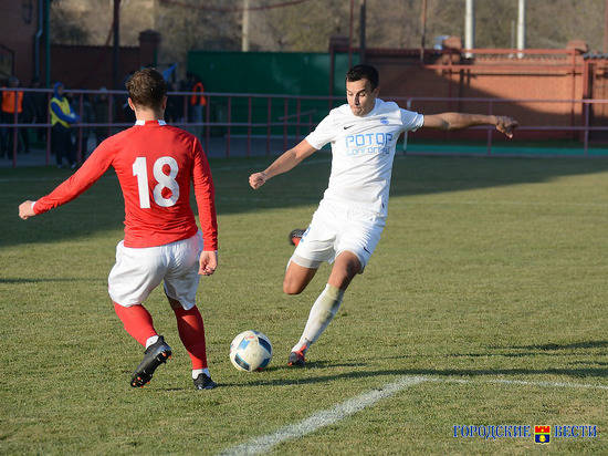 Футболист волгоградского «Ротора» Илья Ионов рассказал, как празднует Новый годРотор "Илья Ионов"