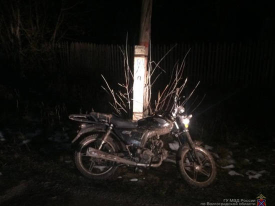 Под Волгоградом пьяный мотоциклист сбил женщину с грудным ребенком и скрылся