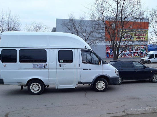 Четырнадцатилетняя пассажирка маршрутки попала в больницу из-за ДТП в Волгограде