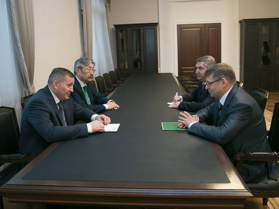 Андрей Бочаров обсудил поддержку аграриев с руководством Россельхозбанка