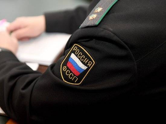 У волгоградской клиники пластической хирургии арестовали имущество
