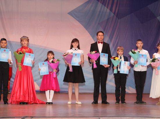 15 детей из Волгоградской области получат губернаторскую стипендию