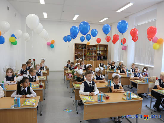 В Волгоградской области на замену окон  и ремонт крыш в школах потратят порядка 1,5 миллиарда рублей