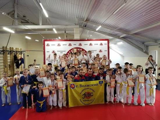 Дзюдоисты Волгоградской области завоевали 40 медалей в Волгодонске