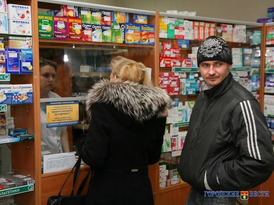 В аптеках Волгограда обнаружили дефицит медицинских масок