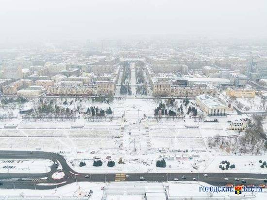 В Волгограде за сутки вывезли 1,5 тысяч кубометров снега