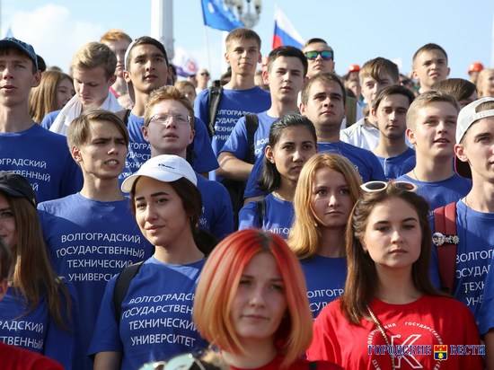 Десять студентов из Волгоградской области попали на зимнюю школу олимпиады «Я — профессионал»