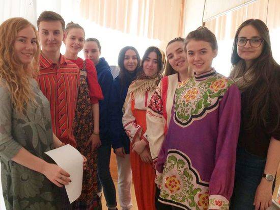 Волонтеры культуры устроили в Комсомольском саду Волгограда праздник для детей-инвалидов