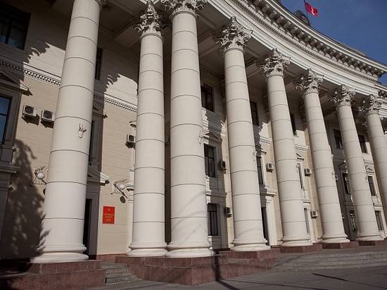 Андрей Бочаров предложил депутатам поддержать поправки в Конституцию России