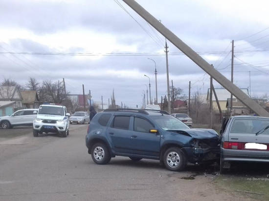 В Быково водитель протаранил иномарку и столб: пострадали две пассажирки