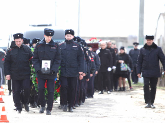 В Волгограде простились с погибшим при исполнении полицейским