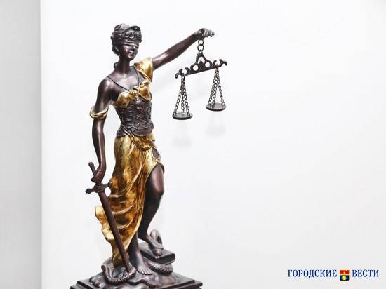 В Волгограде бизнесмен не платил своей сотруднице пособие по уходу за ребенком
