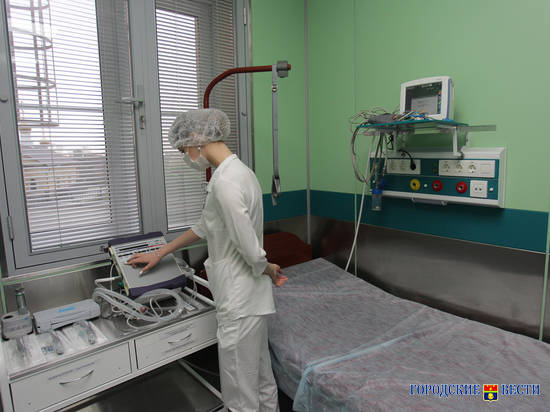 В Волгоградской области из четырех заболевших коронавирусом одного готовят к выписке