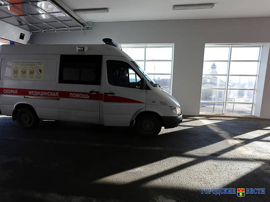 На севере Волгограда иномарка сбила 34-летнего мужчину на электросамокате