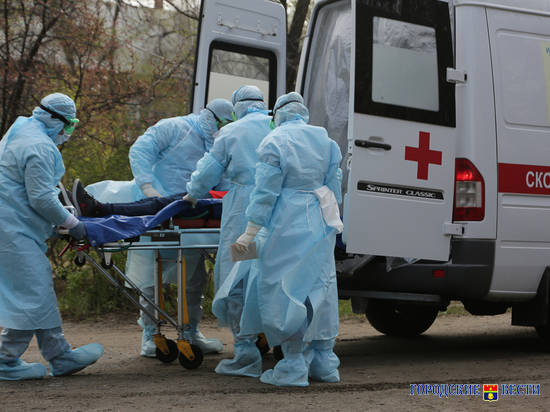 В волгоградских больницах находятся 396 человек с подозрением на COVID-19
