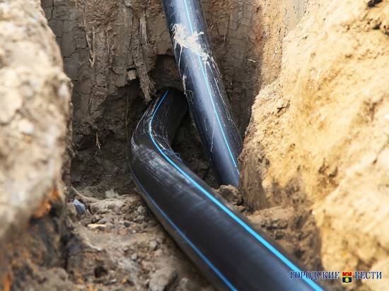 В Дзержинском районе «Концессии водоснабжения» обновили аварийный водопровод