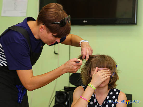 В волгоградские парикмахерские не пускают клиентов без масок
