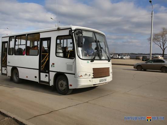 В Волжском на Красную горку отменили автобусы на двух маршрутах