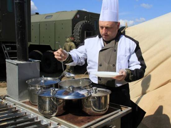 Под Волгоградом выбрали лучших военных поваров и пекарей