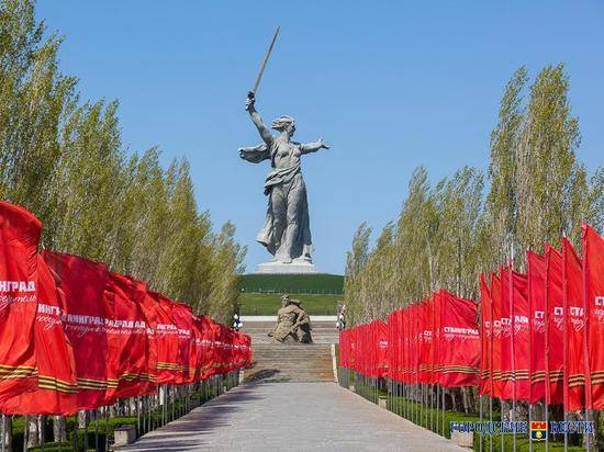 9 Мая Волгоград вернул себе героическое имя Сталинград