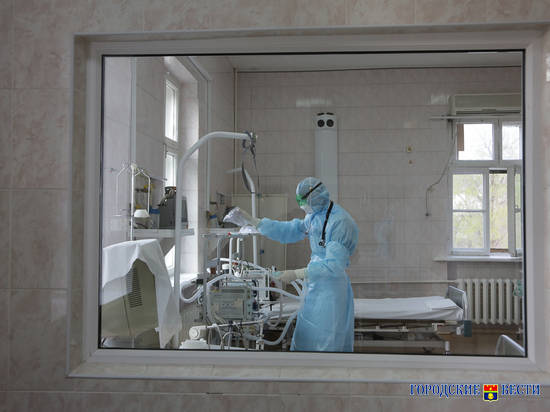 В Волгоградской области коронавирусом заразились 90 медработников