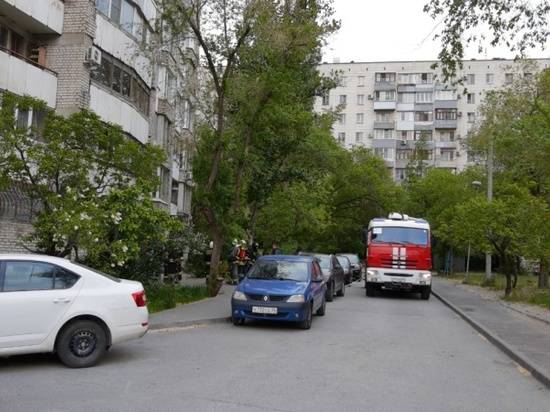 Волгоградские спасатели просят жителей МКД оставлять место для свободного подъезда пожарной техники