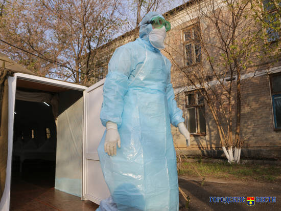 В Волгограде 11 человек с коронавирусом подключены к аппаратам ИВЛ